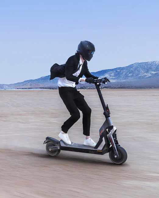 trottinette-electrique-Segway-Ninebot-Superscooter-GT1E-au-Maroc-5.png